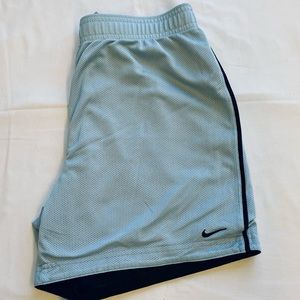👟NIKE👟 Women’s Training Shorts